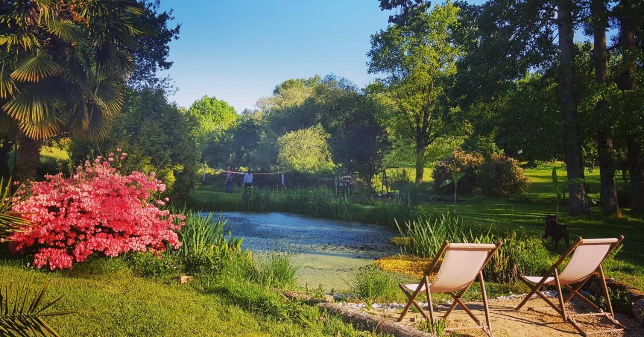 Le Vieux Moulin Gites - A Charming Stone Cottage With Garden View And Seasonal Pool Guégon Екстериор снимка